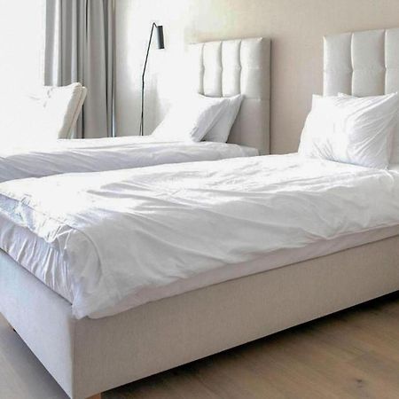 1 Bedroom Awesome Apartment In Binowo ภายนอก รูปภาพ