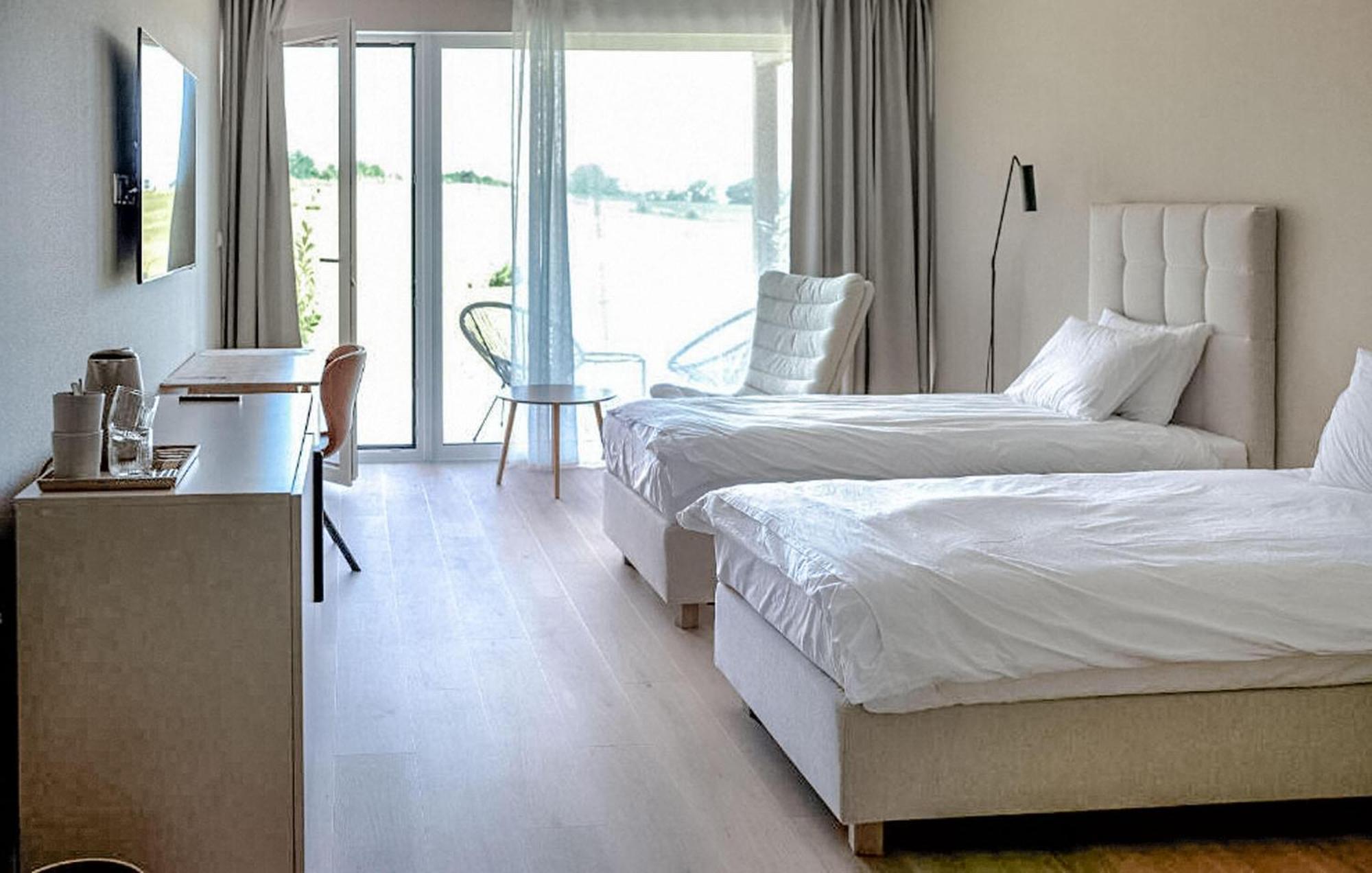1 Bedroom Awesome Apartment In Binowo ภายนอก รูปภาพ